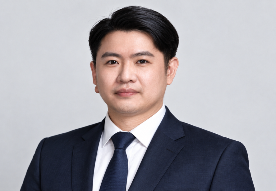 李律师